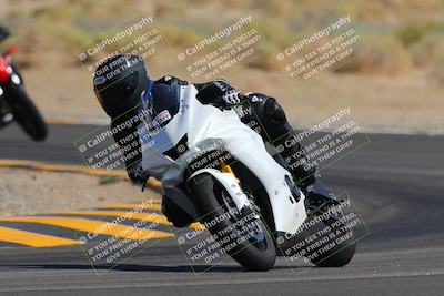 media/Oct-03-2022-Moto Forza (Mon) [[5f077a3730]]/Beginner Group/Session 4 (Turn 16)/